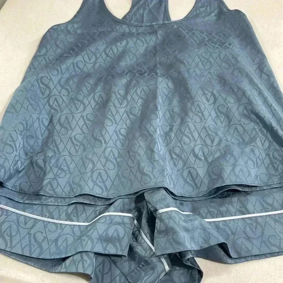 VS Pajama Set Shorts & Tank Women’s Small Blue - Picture 10 of 10